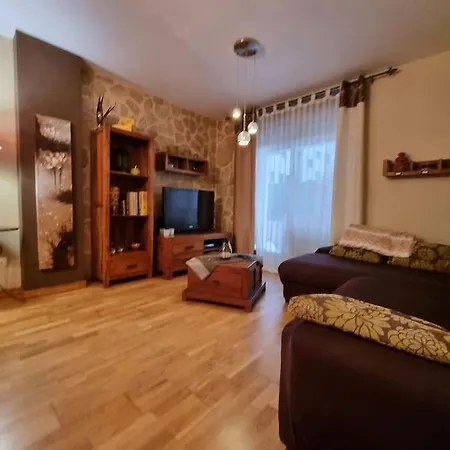 Appartement 25a01 Duplex Con Jardin Y Garaje