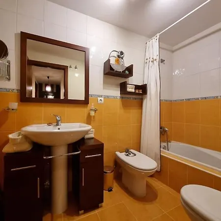 25a01 Duplex Con Jardin Y Garaje Appartement Luanco